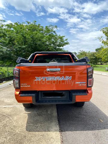 ISUZU D-MAX 1.9 Premium Auto 2022 - 4