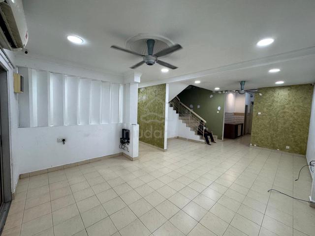 Double Storey @ Bandar Parklands Klang - Move In Ready (4 Air cond) 1