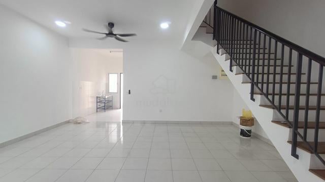 Bandar Bukit Raja Elsa 2 Story Terrace House for Rent 1