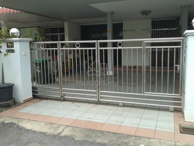 2 storey Terrace House - Taman Sinaran 1
