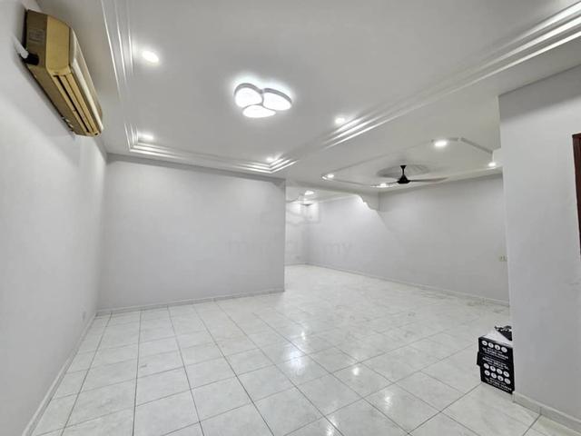 Nice Renovated 2 storey house Taman Angkasanuri batu berendam melaka 1