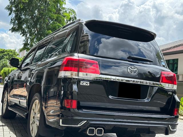Toyota Landcruiser 4.6 ZX Full Loaded V8 2014 2015 - Cars