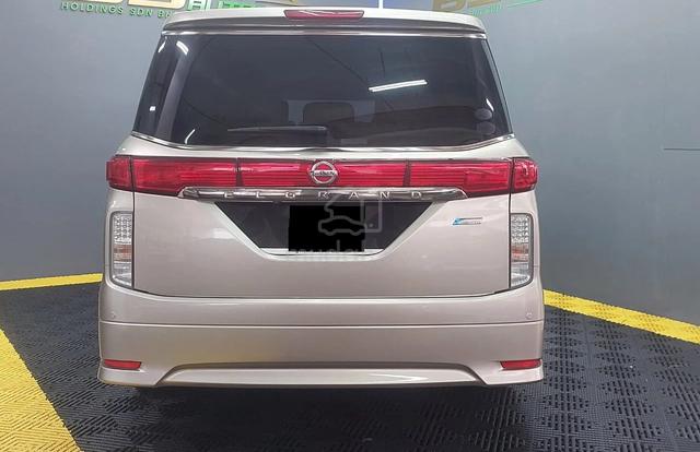 2011 Nissan ELGRAND 3.5 HIGHWAY STAR (A) - 4