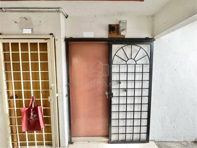 Apartment Lestari (Damansara Damai) 1