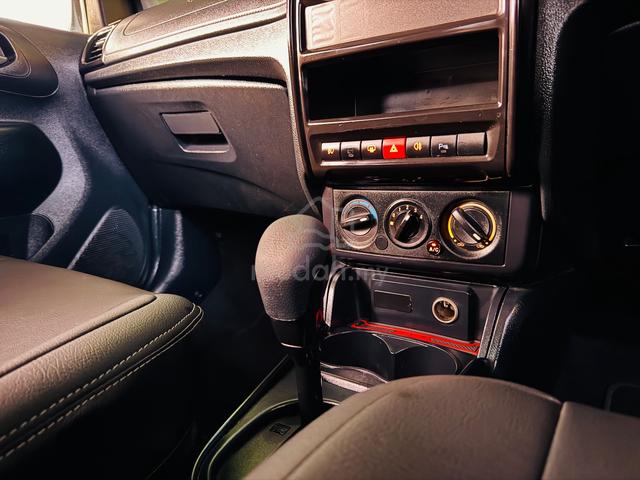 Proton SAGA 1.3 EXECUTIVE CVT (A) LEATHER SEAT - 5