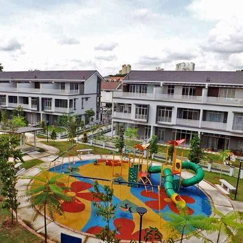 Teres 2.5 Storey Presint 16 Putrajaya 5 Bedrooms 1