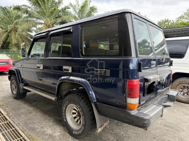 1995 Toyota LANDCRUISER 2.8 II (LJ79RV) (M) - 4