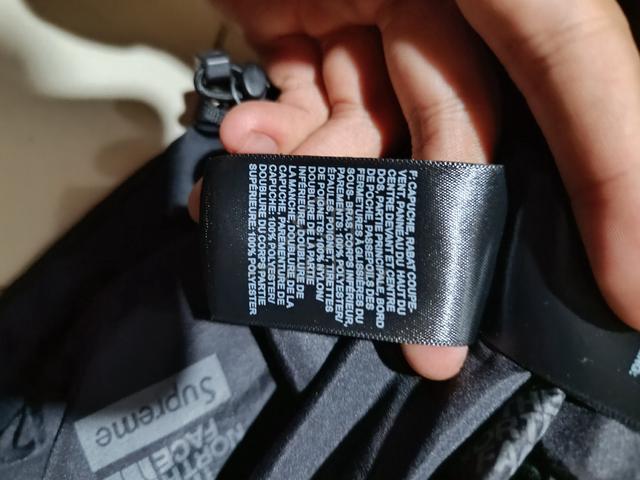 Supreme X TNF RTG Jacket SS20 Ori nego  - photo 3 of 6