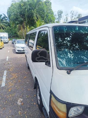 2002 Toyota HIACE 2.4 LH112R (M) - 5