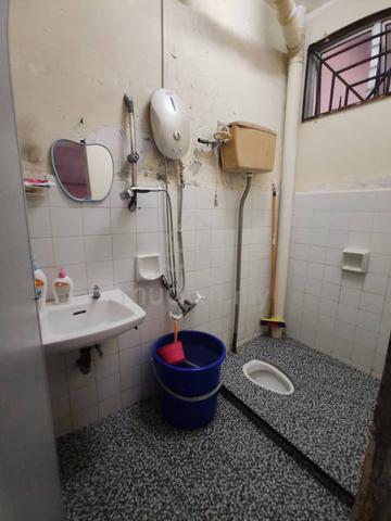 Double Storey Terrace House @ Taman Bukit Kempas, Full Loan Unit 2