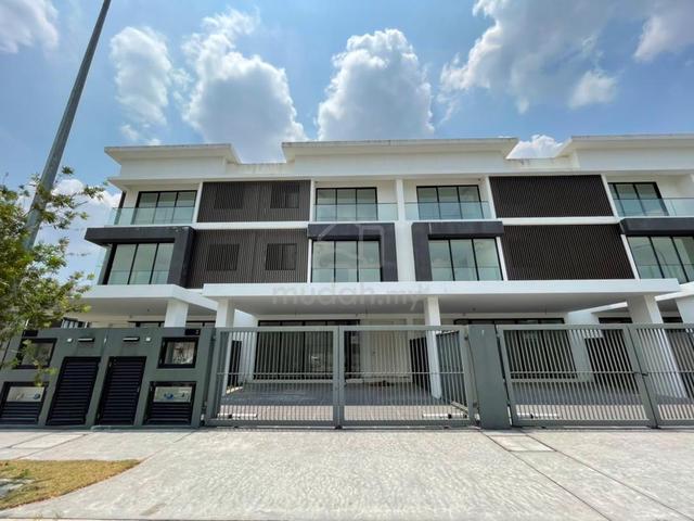 CHERAS VISTA 3 Storey Superlink for Sale 1