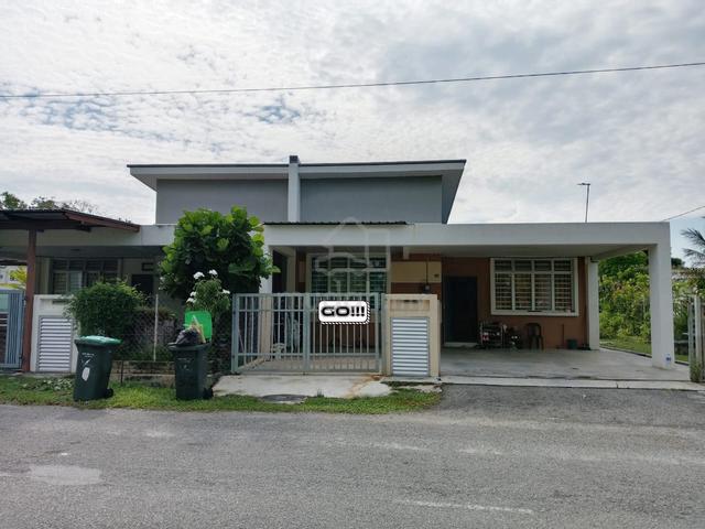 TMN DESA AMAN PDG MEHA SEMI-D EXTRA TANAH Renovated 4 Bilik Non Bumi 1