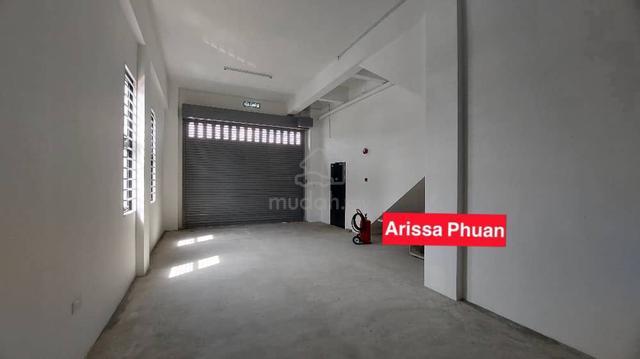 Diamond Valley 3815sf Light industry Batu Maung Well Maintained 2