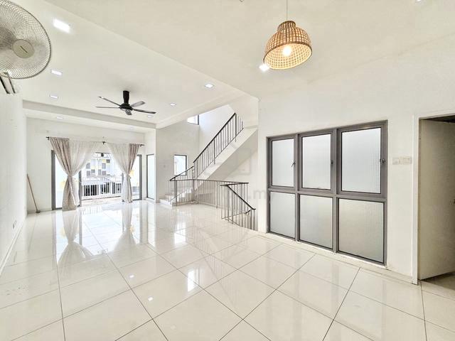 4ROOMS 4BATHROOMS Gated Guarded 3 Storey Halamanda Gombak Near UIA 1
