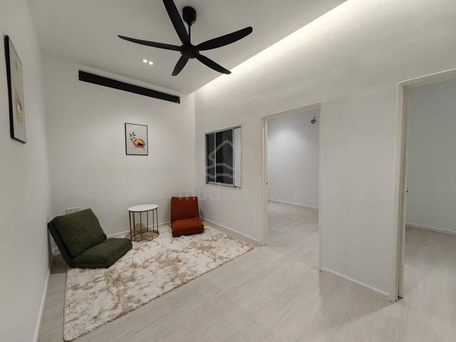 【Ujong Pasir Double Storey｜Freehold · Fully Renovated】 1