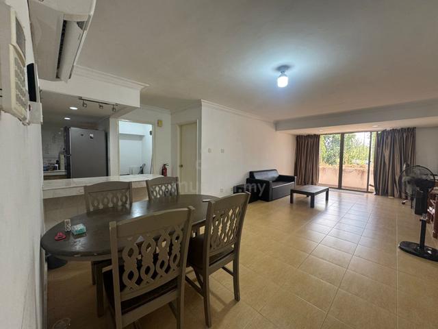 Waikiki Condominium 1