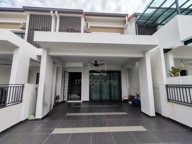Facing playground Fully furnished 20x80 Fleita Alam Impian Sek 35 shah 1