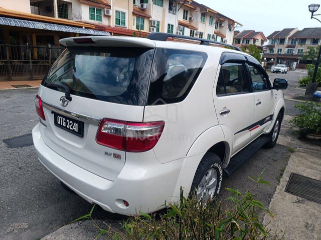 2009 Toyota FORTUNER 2.7 V TGN51R-NKPSKE FACELIFT - 4