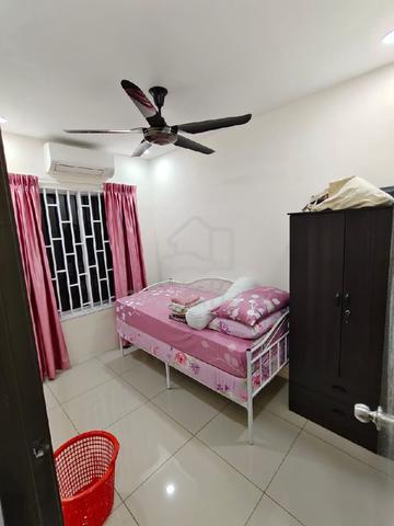 Full furnished Irama Perdana house for rent 1
