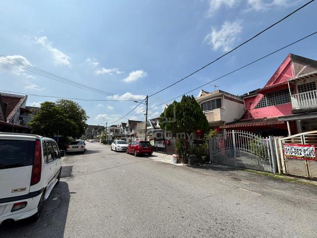 Ampang Bunga Cempaka Double Storey House 1