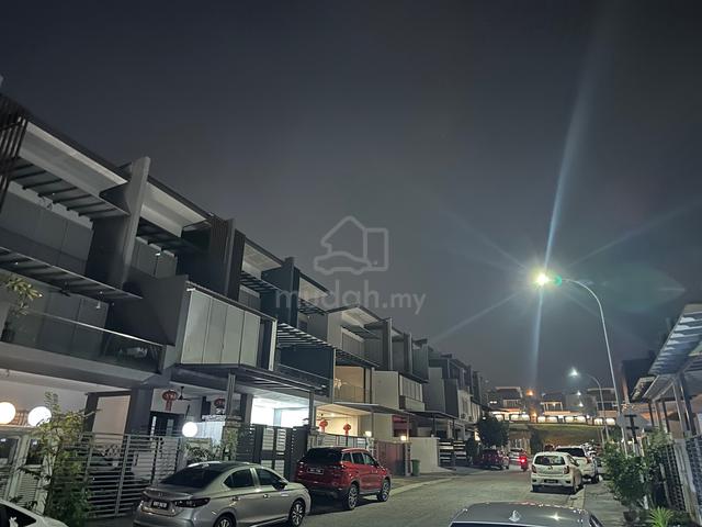 3 Storey Bandar Mahkota Cheras@Sunstone Villa 1