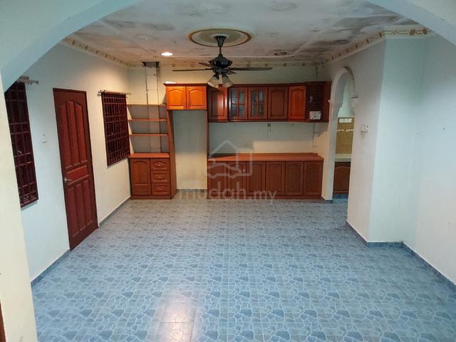 Rumah semi D di kedai lalat, kota jembal 1