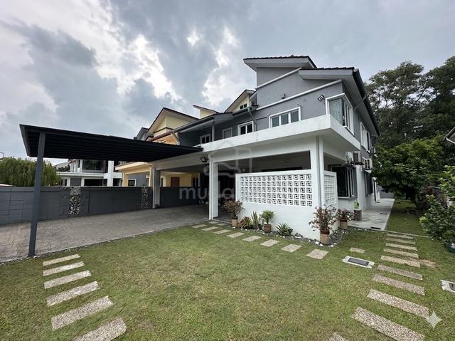 Kristal Court Semi Detached 2.5 storey Seksyen 7 Shah Alam 1