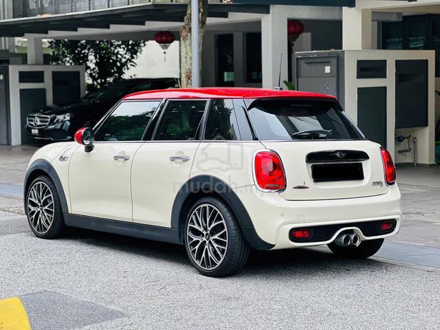 2017 Mini COOPER 2.0 S 5 DOOR (JCW BOOST EDITION) - 4