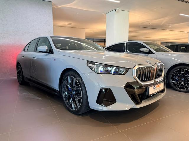 2024 BMW I5 eDrive40 M Sport - Original CBU Unit - 1