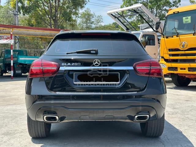 2017 Mercedes Benz GLA200 (CBU) 1.6 (A) - 4