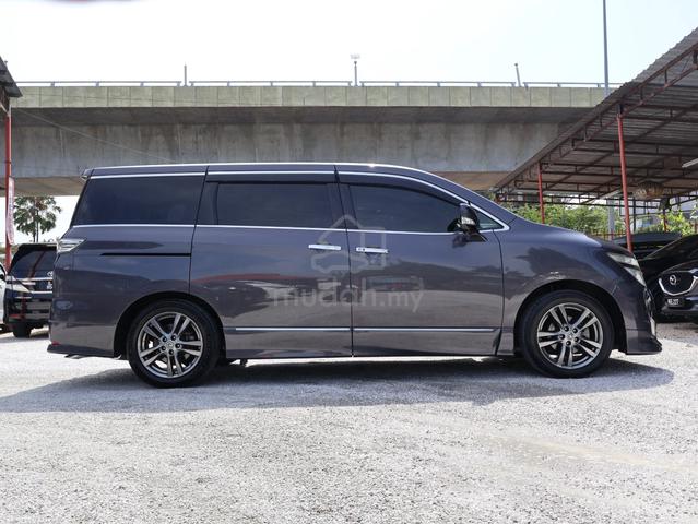 Nissan ELGRAND 2.5(A) H/WAY STAR S/ROOF P/BOOTM403 - 5