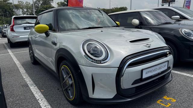 2022 Mini COOPER 10.0 SE. - 2