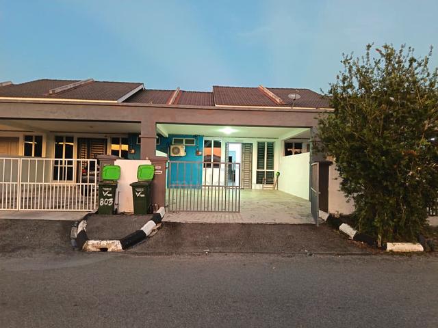 Taman PKNK Single Storey House For Rent 1