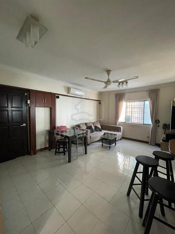 Sri Ivory (Sri Ivori) Apartment 1