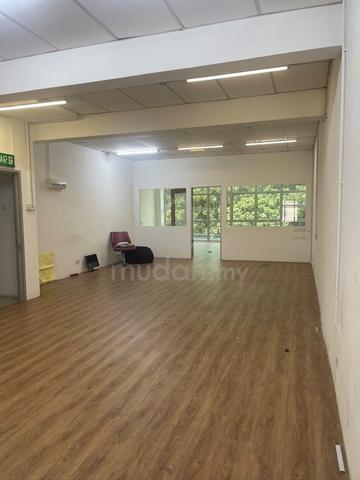 [1st floor partly office] PUJ 3, Taman Puncak jalil, Seri kembangan 1