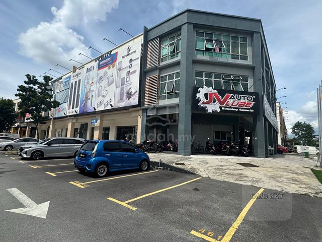 Shah Alam Seksyen 7 3 Storey Corner Shoplot Good Condition Best Buy 1
