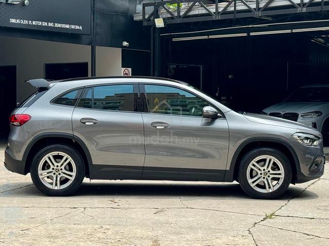 Mercedes Benz GLA200 1.3 AMG Turbo AmbtLight 1Owr - 5