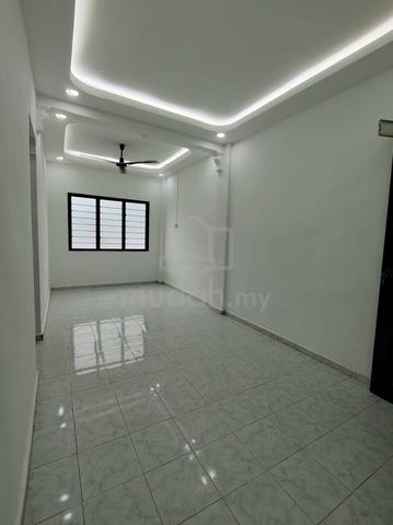 Fully Renovated Rumah Pangsa Ria Lima Kedai 1