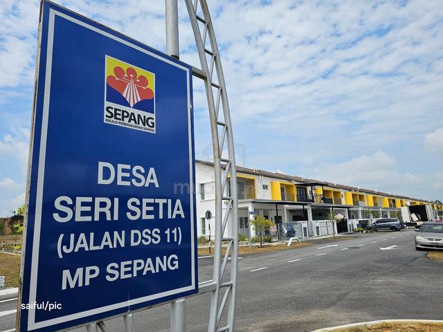 Endlot Double Storey Terrace Desa Seri Setia Salak Tinggi Sepang 1