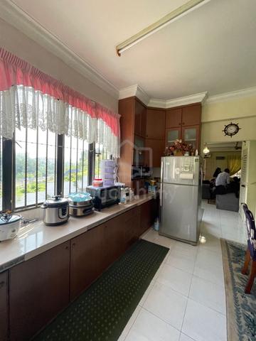 NICE VIEW!! Kristal Country Home  Bayan Lepas 3 Storey Terrace End Lot 4