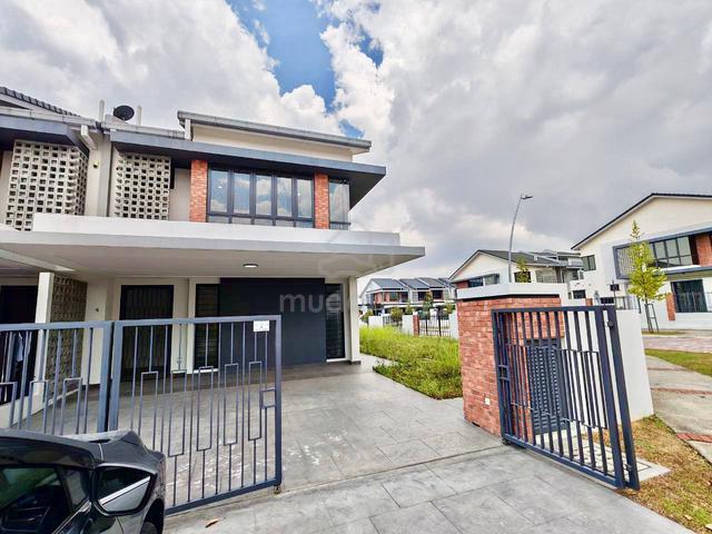 (MURAH) FREEHOLD CORNER LOT 2 Storey Elmina Green 4, Shah Alam 1