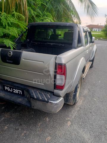 2004 Nissan FRONTIER 2.5 GRANROAD (M) - 3