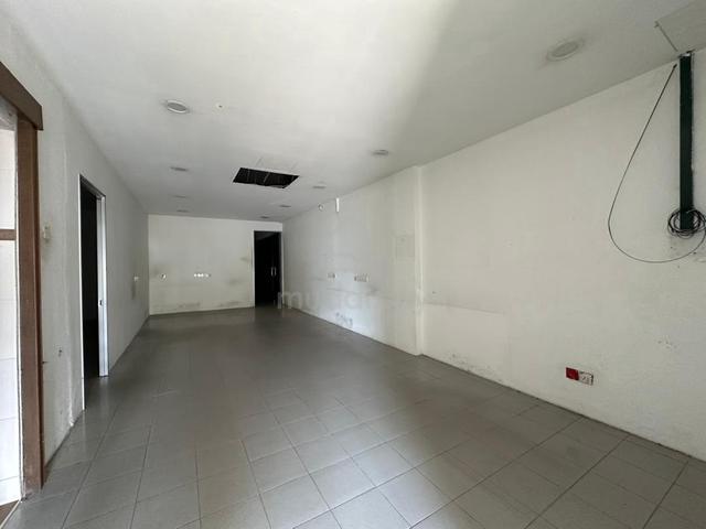 [FOR SALE] Taman Inderawasih, Perai - 3-Storey Shop Lot 1