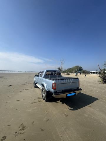 1995 Toyota HILUX 3.0 DOUBLE CAB PICKUP LN107 (A) - 2