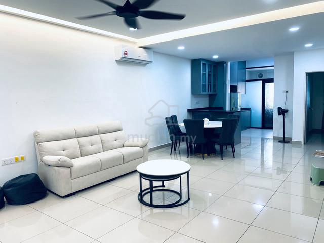 Double Storey / Mutiara Rini / 4 Bed 3 Bath / Partial Furnished 1