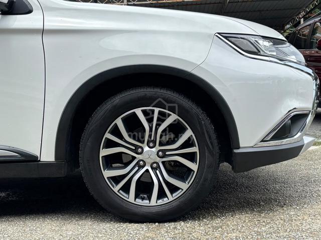 Mitsubishi OUTLANDER 2.0 AWD Facelift 360cam 2021 - 5