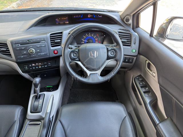 2014 Honda CIVIC 1.8 S FACELIFT (A) - 5