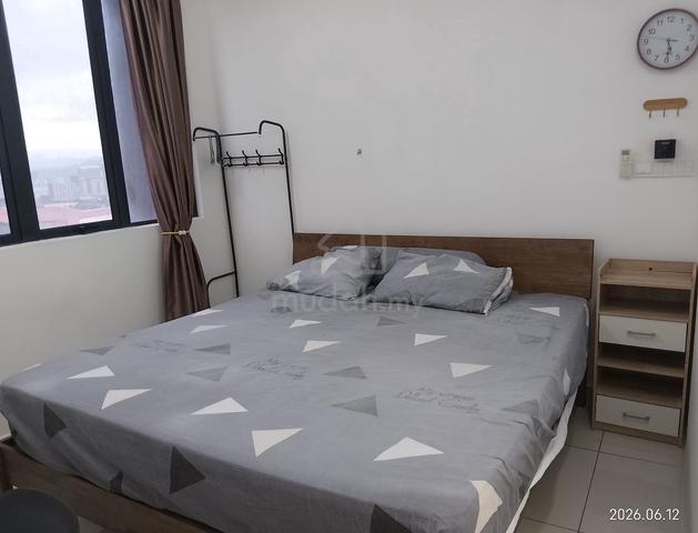 Master Room at Damai Residence Direct Bus to Chan Sow Lin MRT/LRT, TRX 1