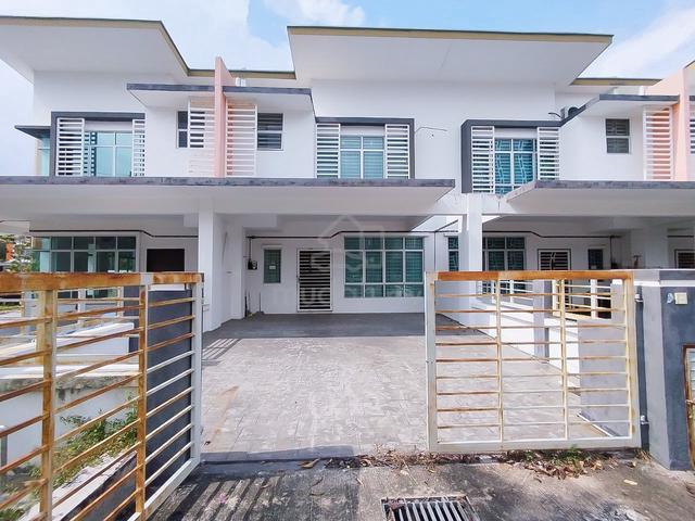 Double Storey Terrace, Cherry 1 Bandar Hillpark Puncak Alam 1
