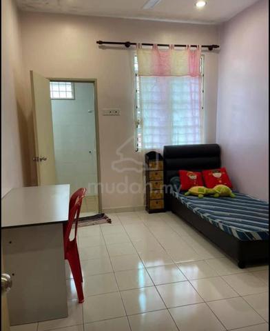 Kulim Square House room for rent 1